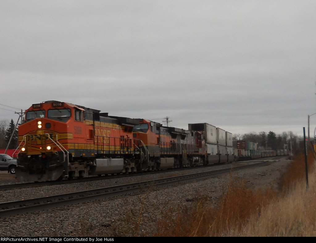 BNSF 5098 West